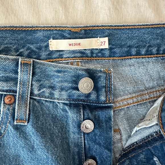 Levi's Light Blue Button-Fly Jeans - Picture 3 of 4
